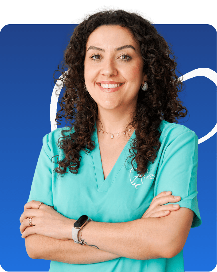eva casanova higienista en alejandra de leon clinica dental adeje